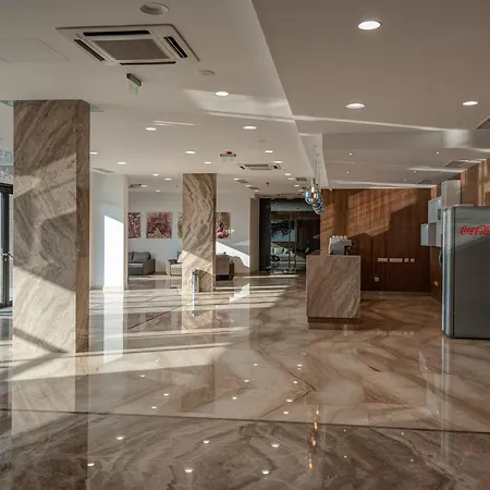 Hotel Vitosha Park - Free Indoor Pool & Parking 4*