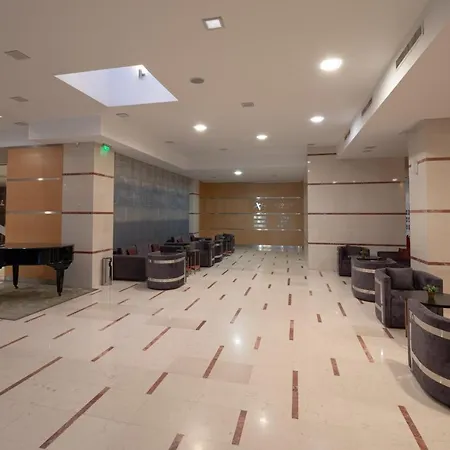 Hotel Vitosha Park - Free Indoor Pool & Parking